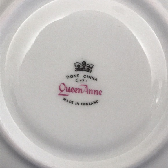 Vintage Queen Anne Blue Flowers Teacup and Saucer - Picture 6 of 6